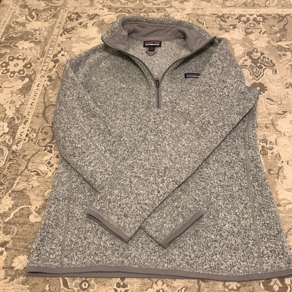 Like new M Patagonia quarter zip